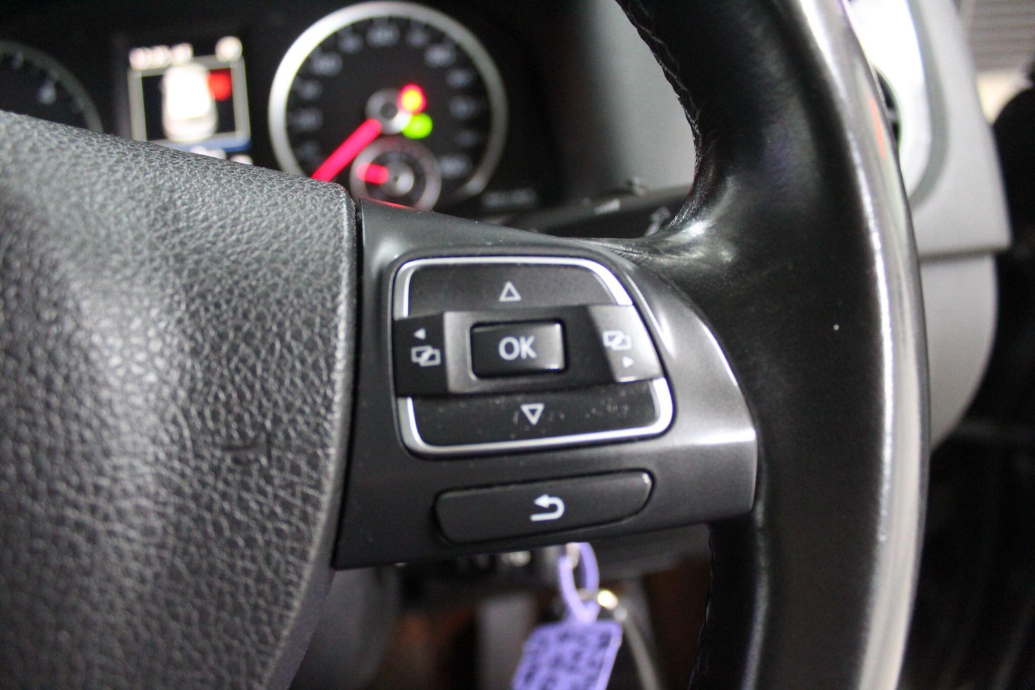 Used Volkswagen Tiguan for sale - 77625803: Photo 35