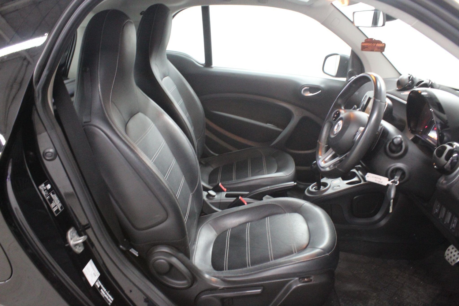 Used smart fortwo 2016 for sale - 76484318: Photo 11