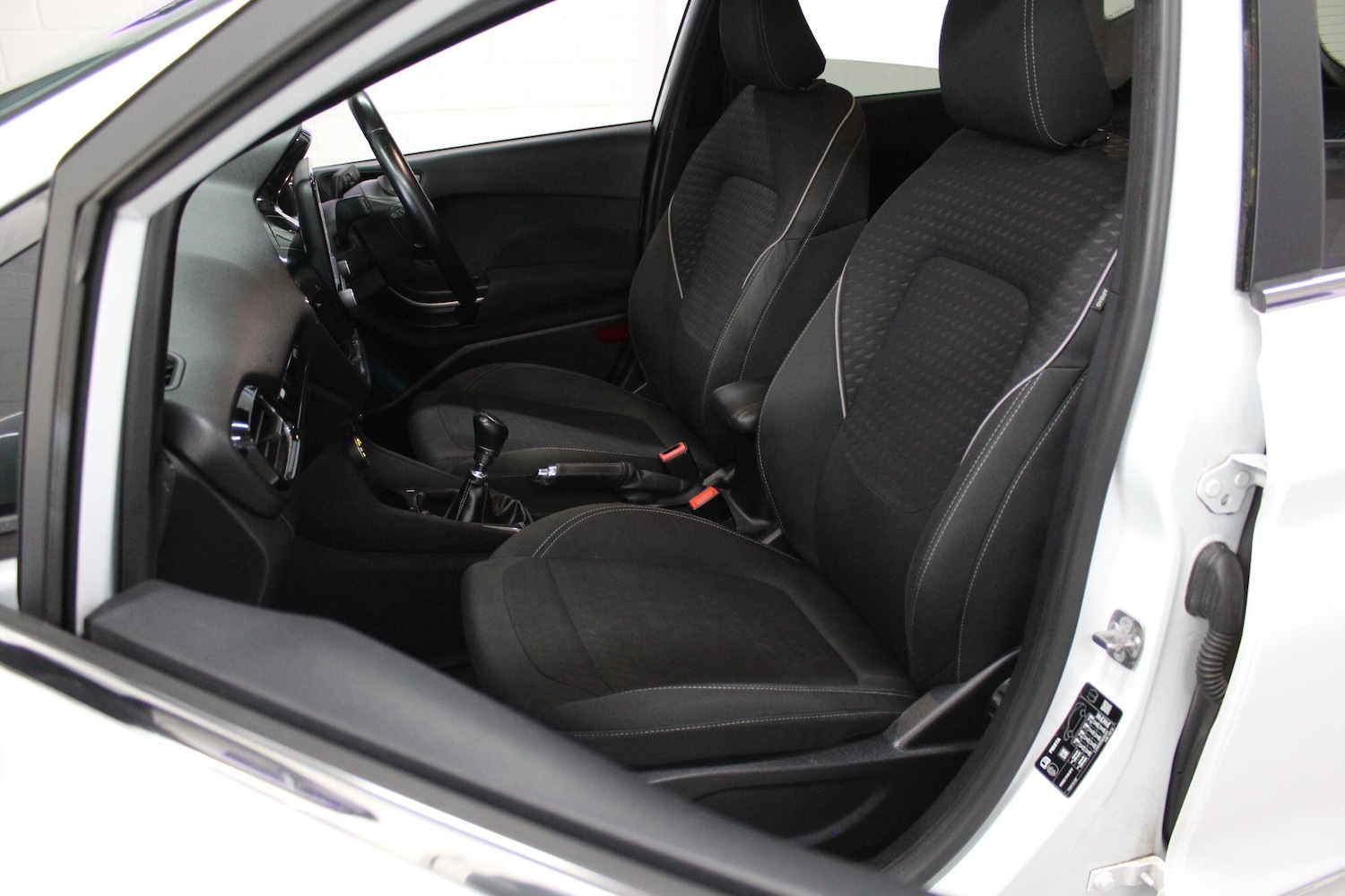 Used Ford Fiesta 2017 for sale - 76408656: Photo 13