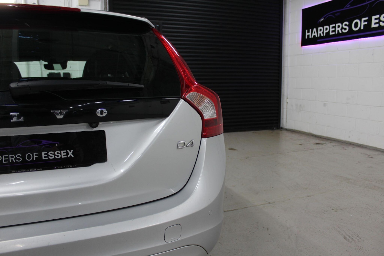 Used Volvo V60 2018 for sale - 76866576: Photo 16