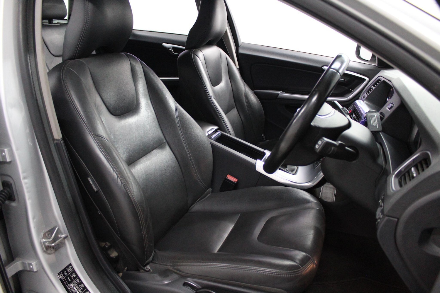 Used Volvo V60 2018 for sale - 76866576: Photo 22