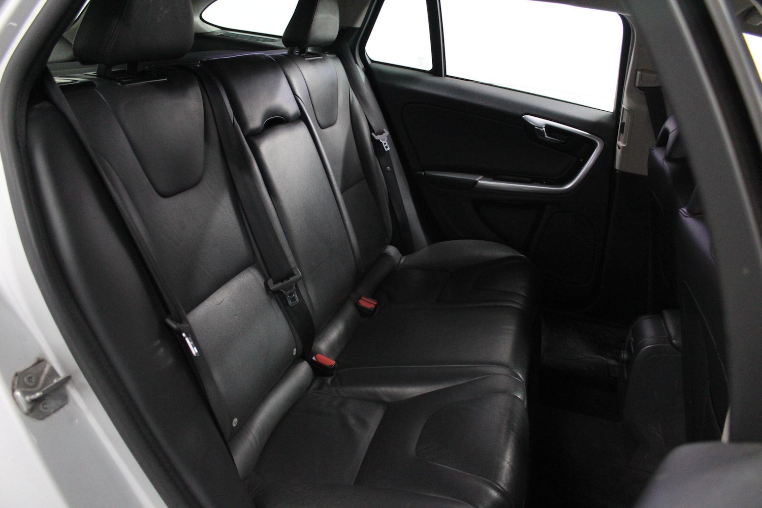 Used Volvo V60 2018 for sale - 76866576: Photo 25