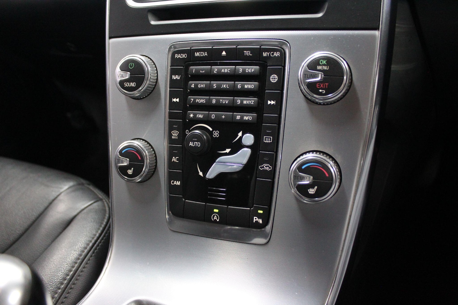 Used Volvo V60 2018 for sale - 76866576: Photo 31