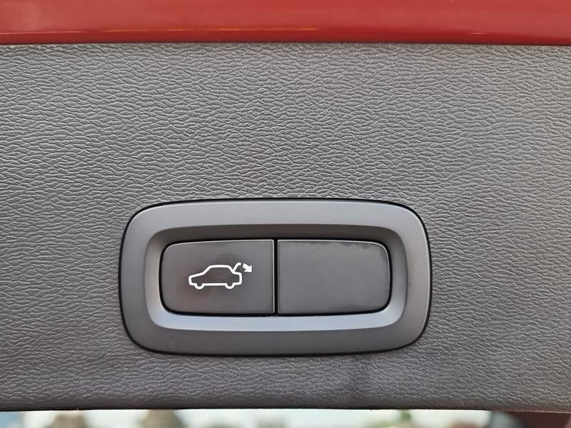 Used Volvo XC40 2020 for sale - 76748171: Photo 31