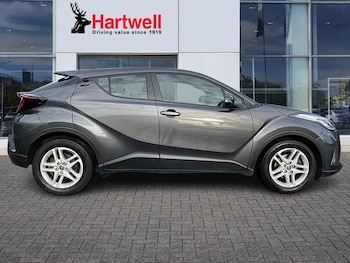 Used Toyota C-HR 2022 for sale - 76844980: Photo