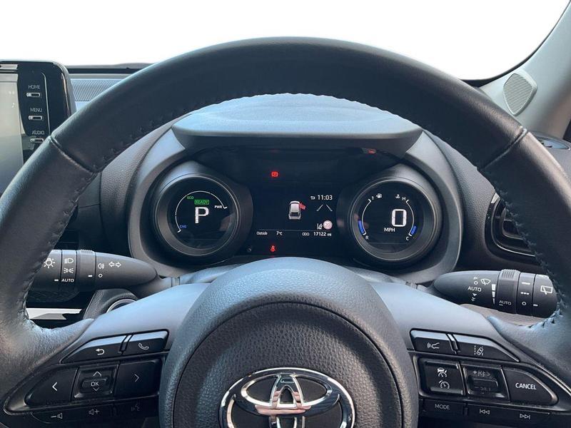 Used Toyota Yaris Cross 2022 for sale - 76748152: Photo 14