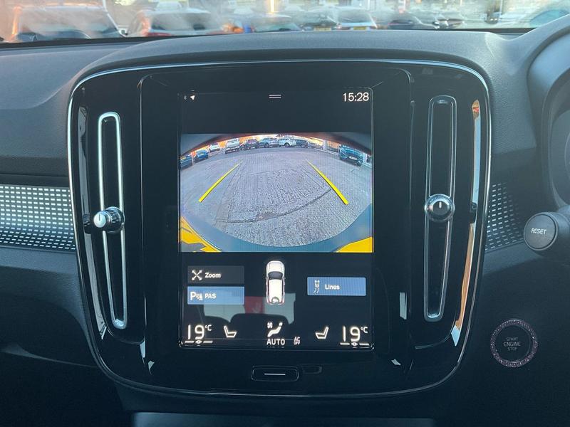 Used Volvo XC40 2021 for sale - 77128219: Photo 20