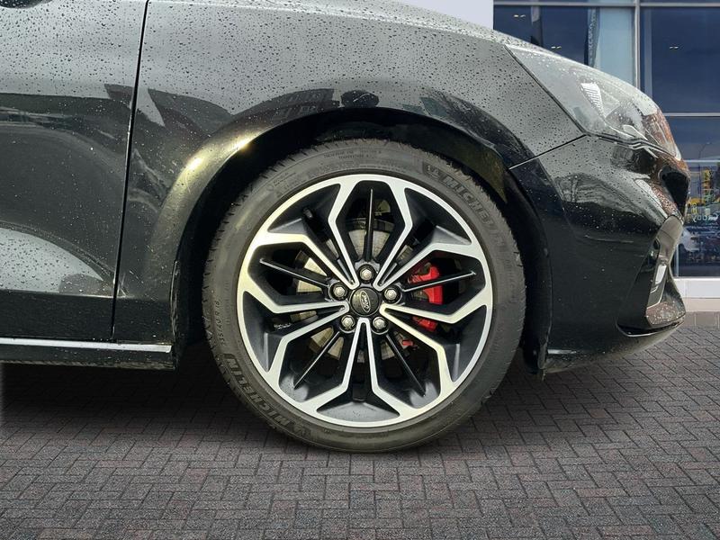 Used Ford Focus 2019 for sale - 76918313: Photo 10