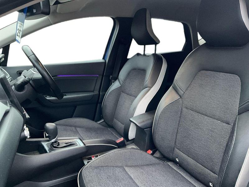 Used Renault Captur 2023 for sale - 76918309: Photo 17