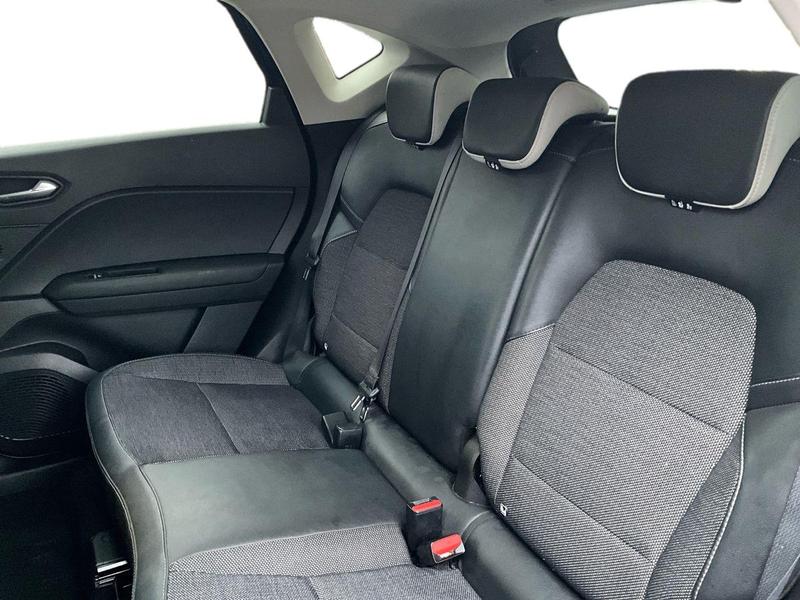 Used Renault Captur 2023 for sale - 76918309: Photo 18