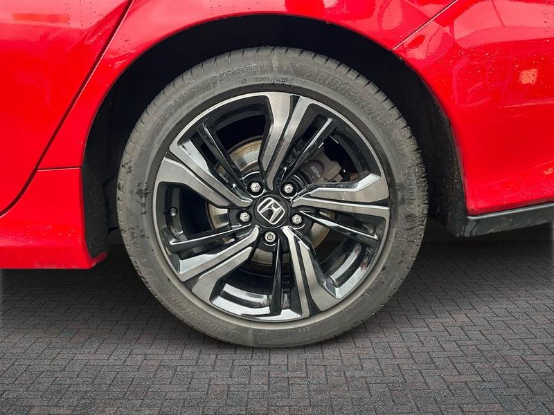 Used Honda Civic 2018 for sale - 76772700: Photo 10