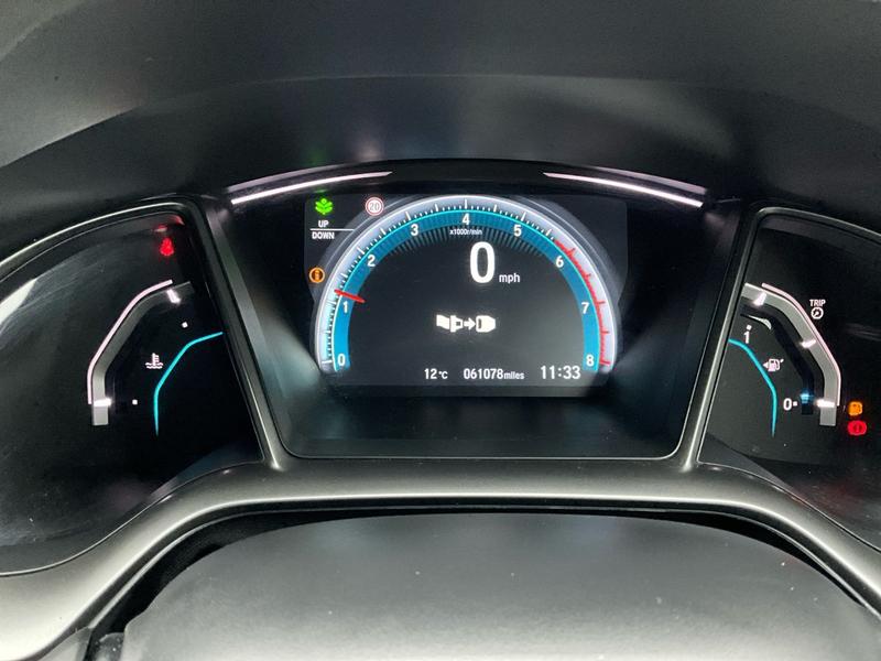 Used Honda Civic 2018 for sale - 76772700: Photo 15