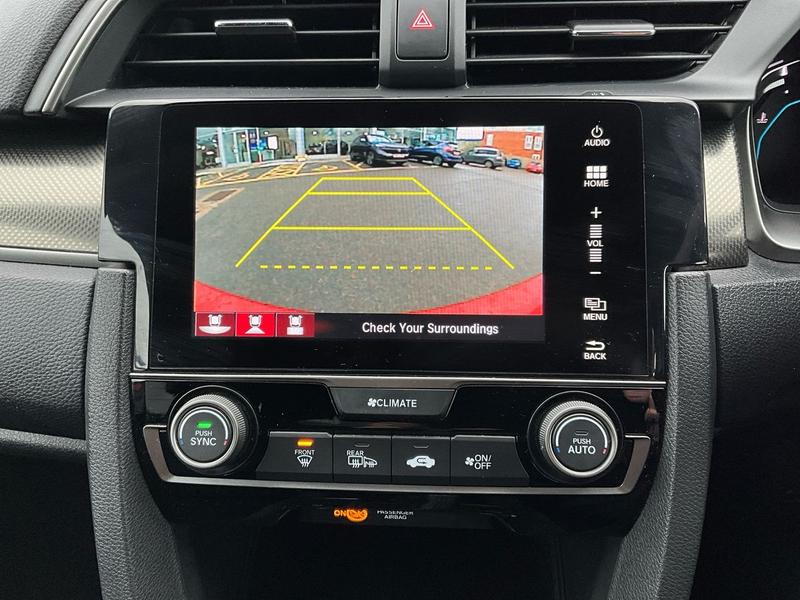 Used Honda Civic 2018 for sale - 76772700: Photo 20