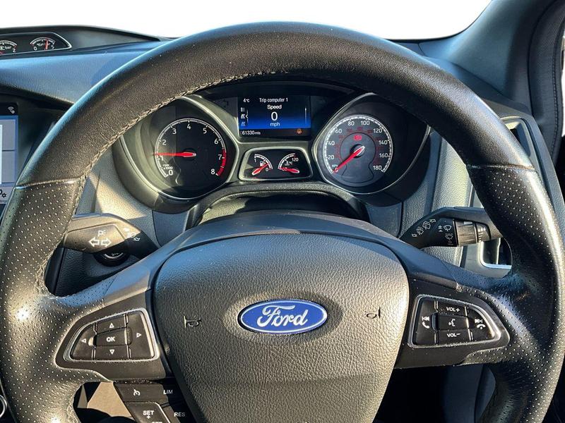 Used Ford Focus 2017 for sale - 77225778: Photo 14