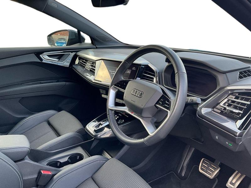 Used Audi Q4 e-tron 2022 for sale - 76748178: Photo 11