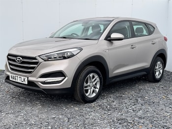 Used Hyundai TUCSON 2017 for sale - 76081531: Photo 3