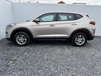 Used Hyundai TUCSON 2017 for sale - 76081531: Photo 4