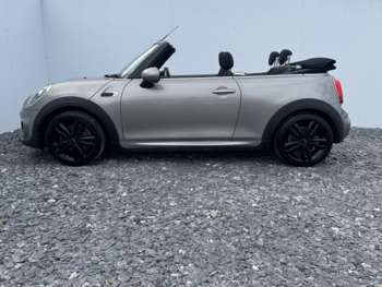 Used MINI Convertible 2019 for sale - 75118470: Photo