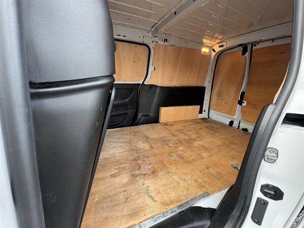 Used Peugeot Partner 2023 for sale - 76081522: Photo 22
