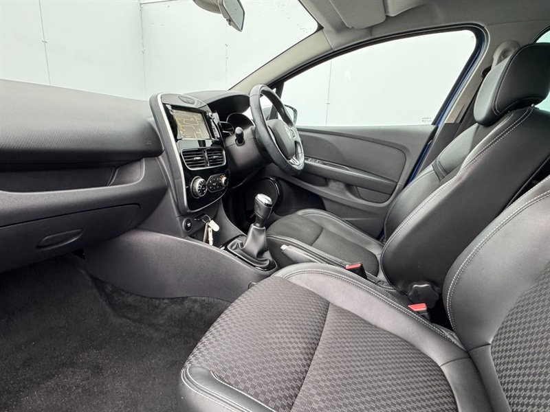 Used Renault Clio 2019 for sale - 76157492: Photo 12