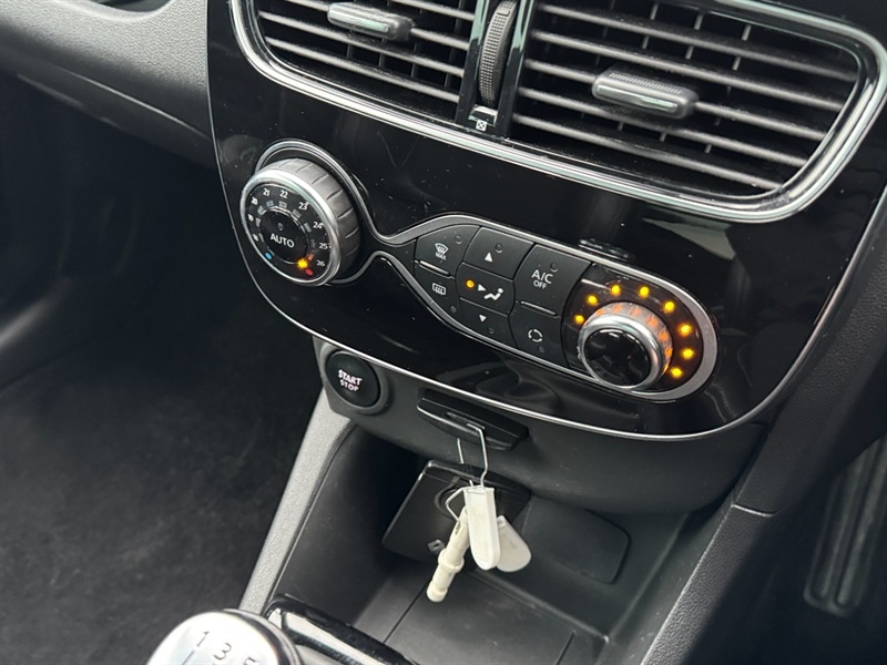 Used Renault Clio 2019 for sale - 76157492: Photo 16