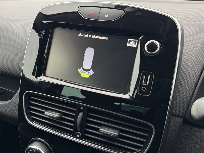 Used Renault Clio 2019 for sale - 76157492: Photo 17