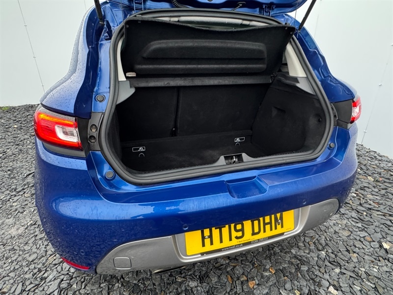 Used Renault Clio 2019 for sale - 76157492: Photo 21