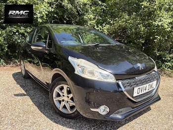 Used Peugeot 208 2014 for sale - 78954050: Photo