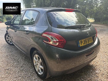 Used Peugeot 208 2015 for sale - 79180145: Photo