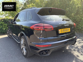 Used Porsche Cayenne 2016 for sale - 78644017: Photo