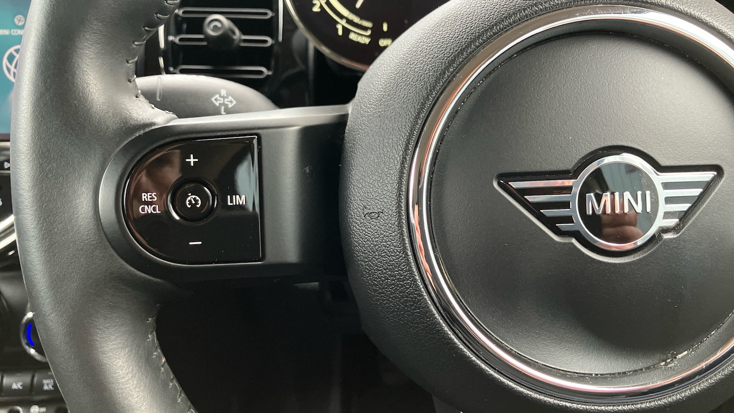 Used MINI Hatch 2022 for sale - 76829546: Photo 17