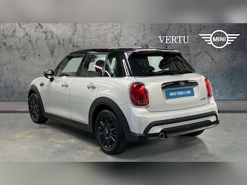 Used MINI Hatch 2021 for sale - 76979320: Photo