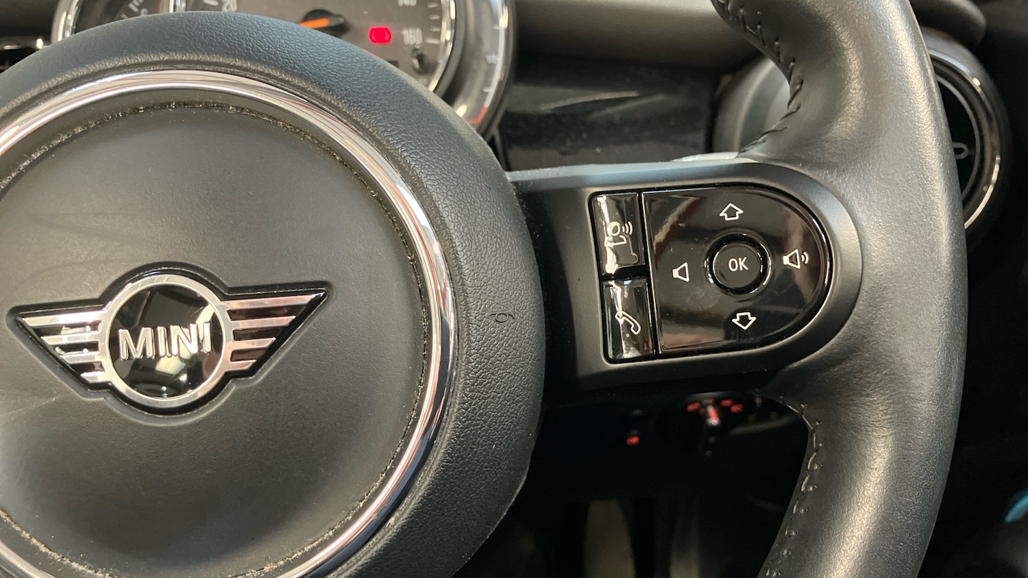 Used MINI Convertible 2022 for sale - 76946743: Photo 18