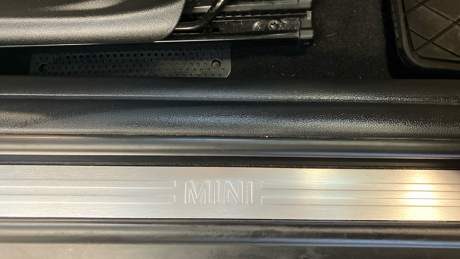 Used MINI Convertible 2022 for sale - 76946743: Photo 39