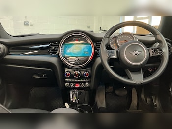 Used MINI Convertible 2022 for sale - 76946743: Photo