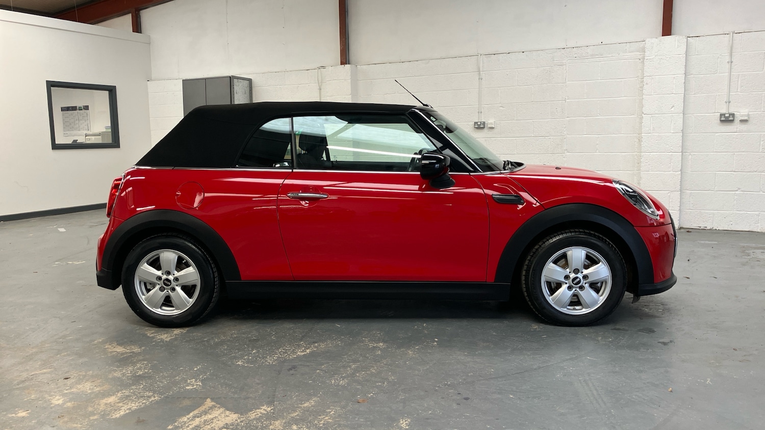 Used MINI Convertible 2022 for sale - 76946743: Photo 72