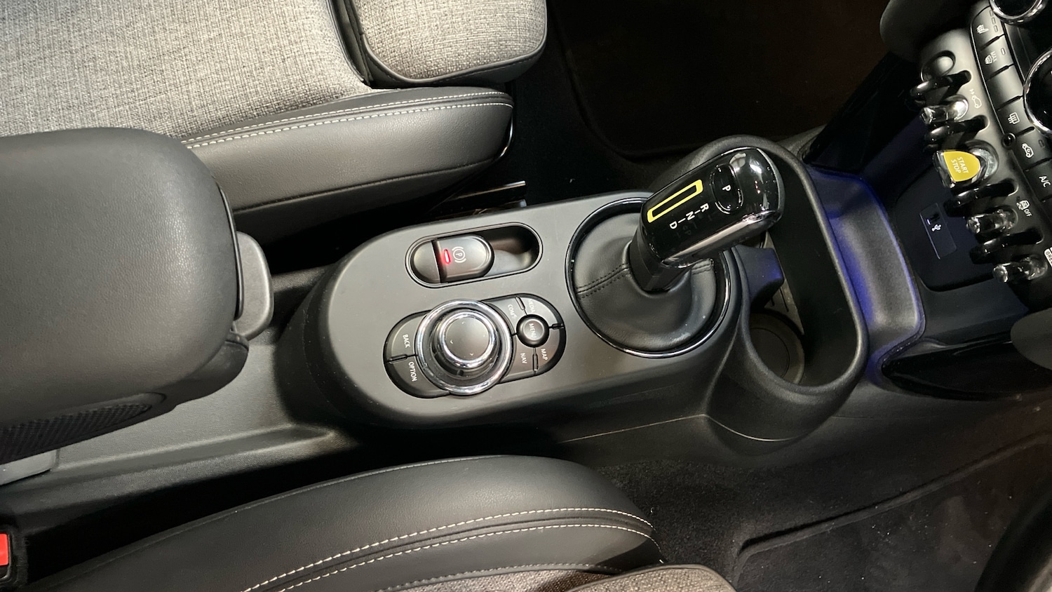 Used MINI Hatch 2022 for sale - 77460213: Photo 54