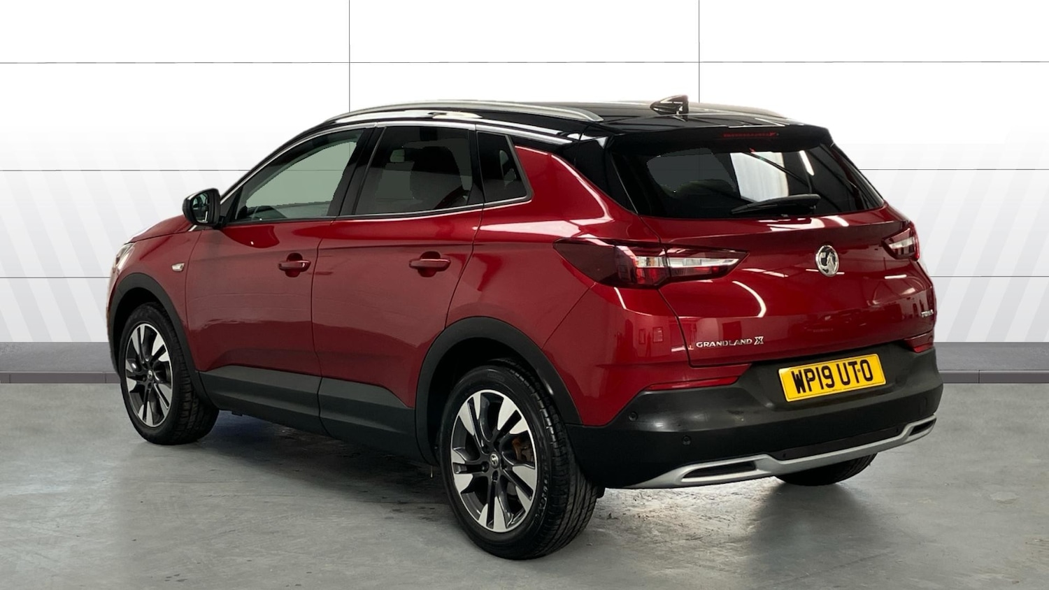 Used Vauxhall Grandland X 2019 for sale - 76153219: Photo 2