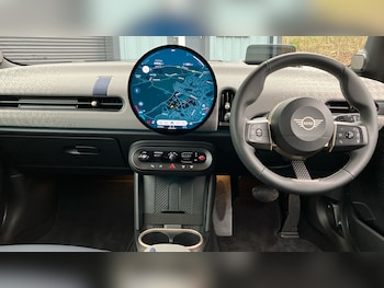 Used MINI Hatch 2024 for sale - 77779050: Photo