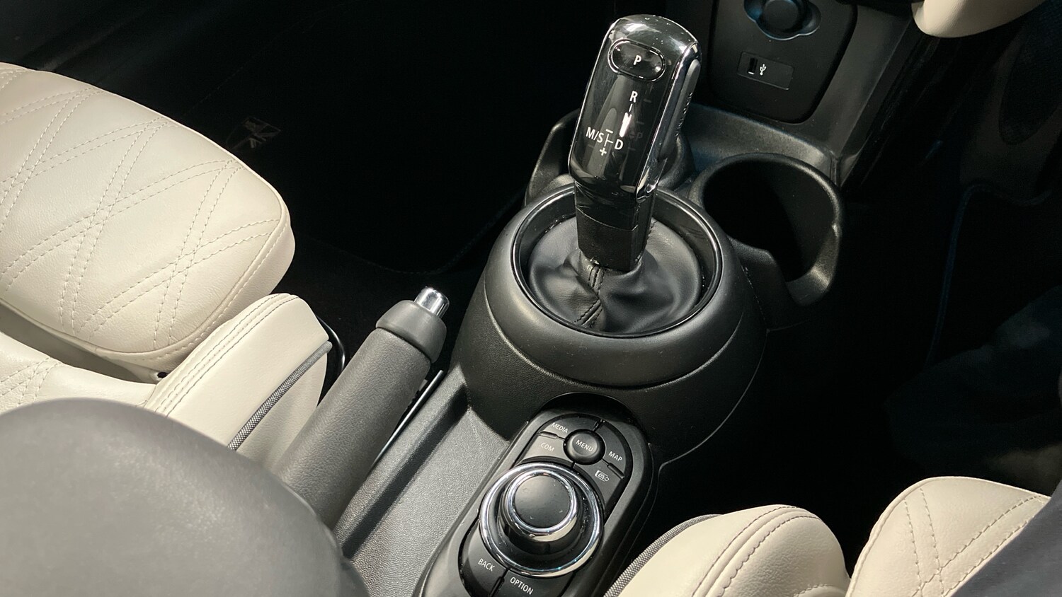 Used MINI Hatch 2022 for sale - 78190109: Photo 10