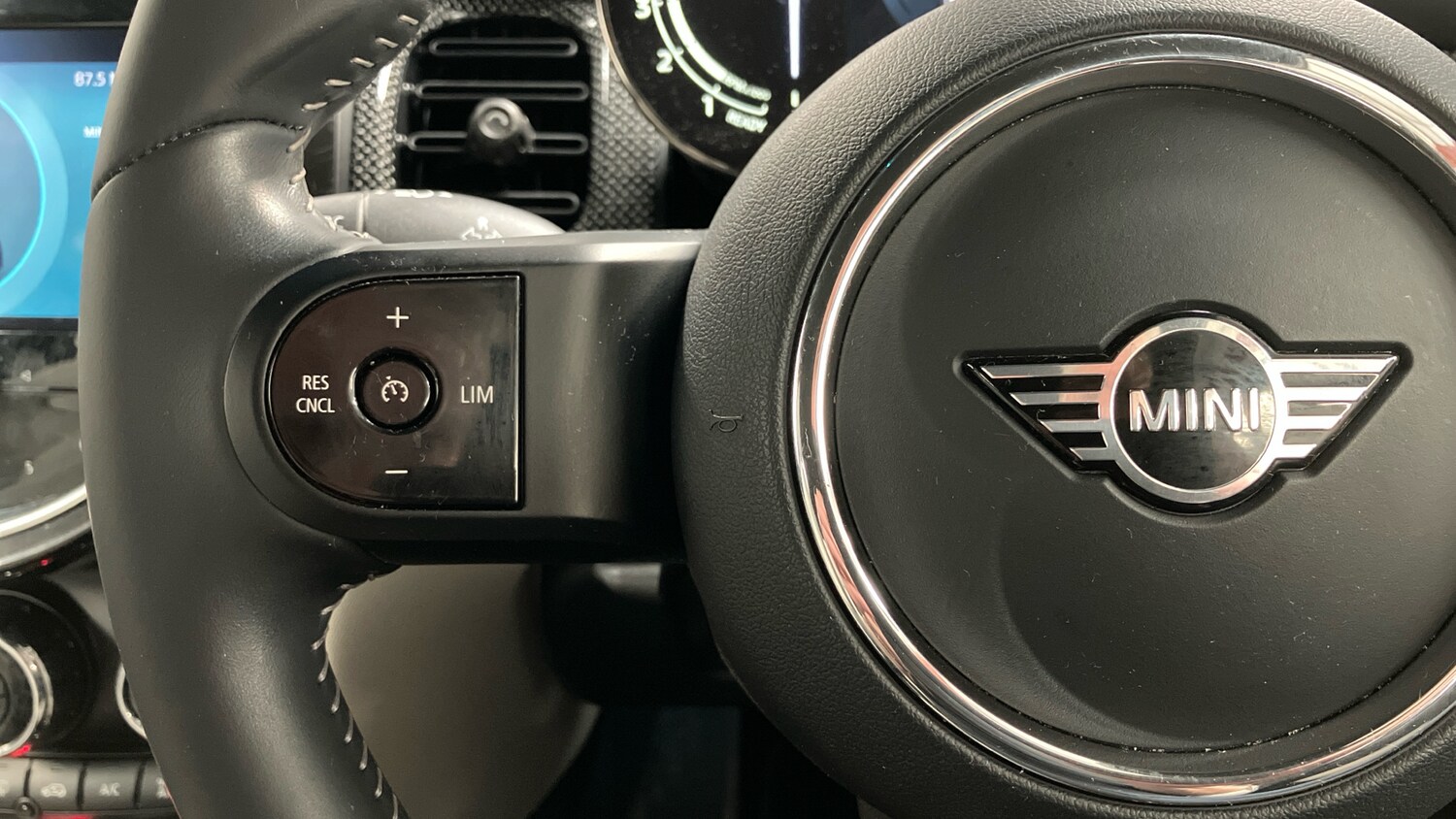 Used MINI Hatch 2022 for sale - 78190109: Photo 17