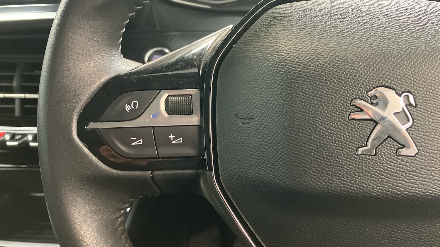 Used Peugeot 208 2022 for sale - 76164415: Photo 17