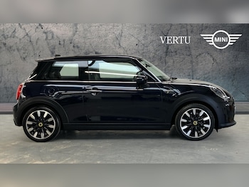 Used MINI Hatch 2022 for sale - 77151888: Photo