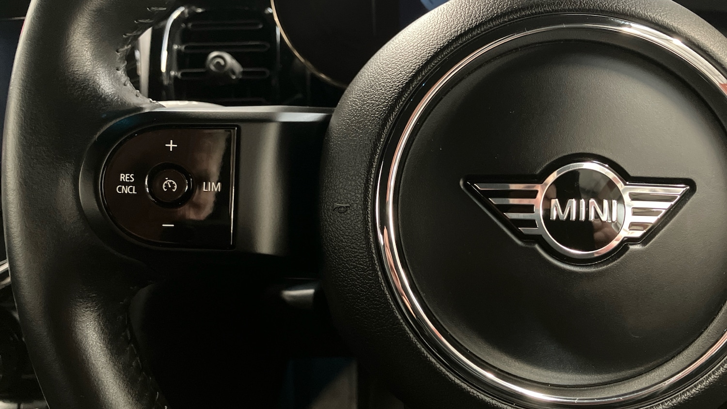 Used MINI Hatch 2022 for sale - 77677002: Photo 17