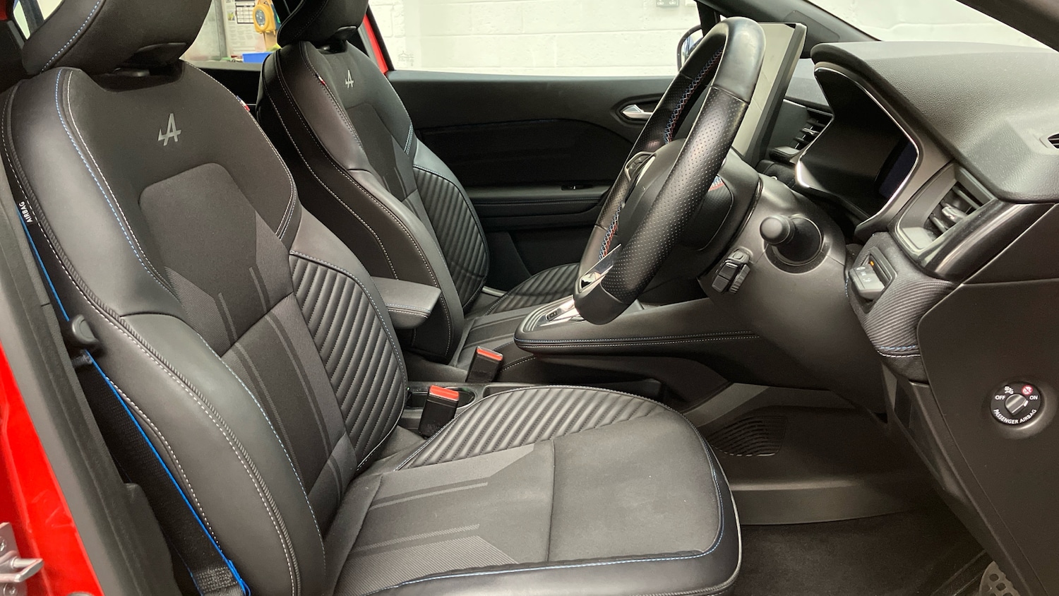 Used Renault Captur 2024 for sale - 76722703: Photo 11