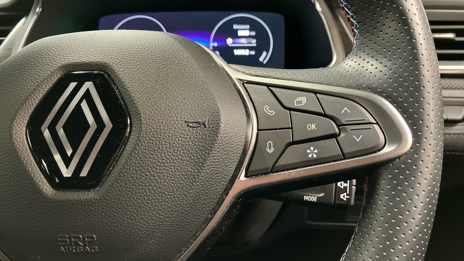 Used Renault Captur 2024 for sale - 76722703: Photo 18