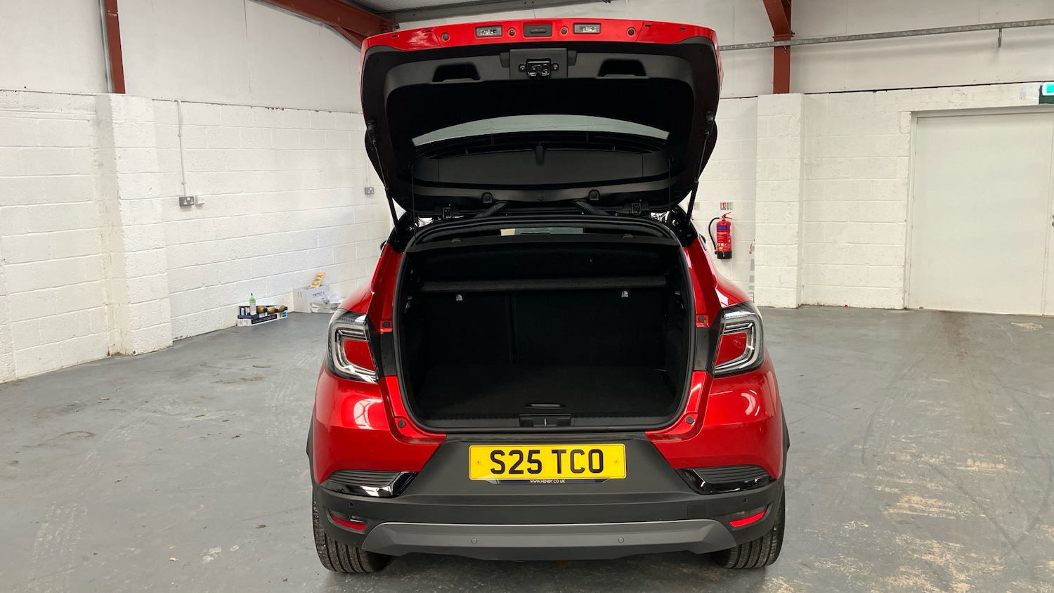 Used Renault Captur 2024 for sale - 76722703: Photo 35