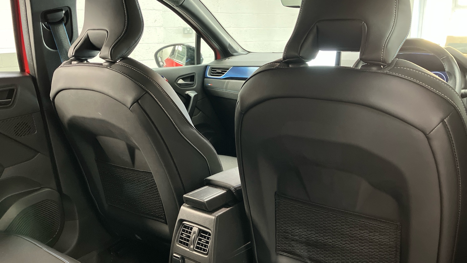 Used Renault Captur 2024 for sale - 76722703: Photo 39