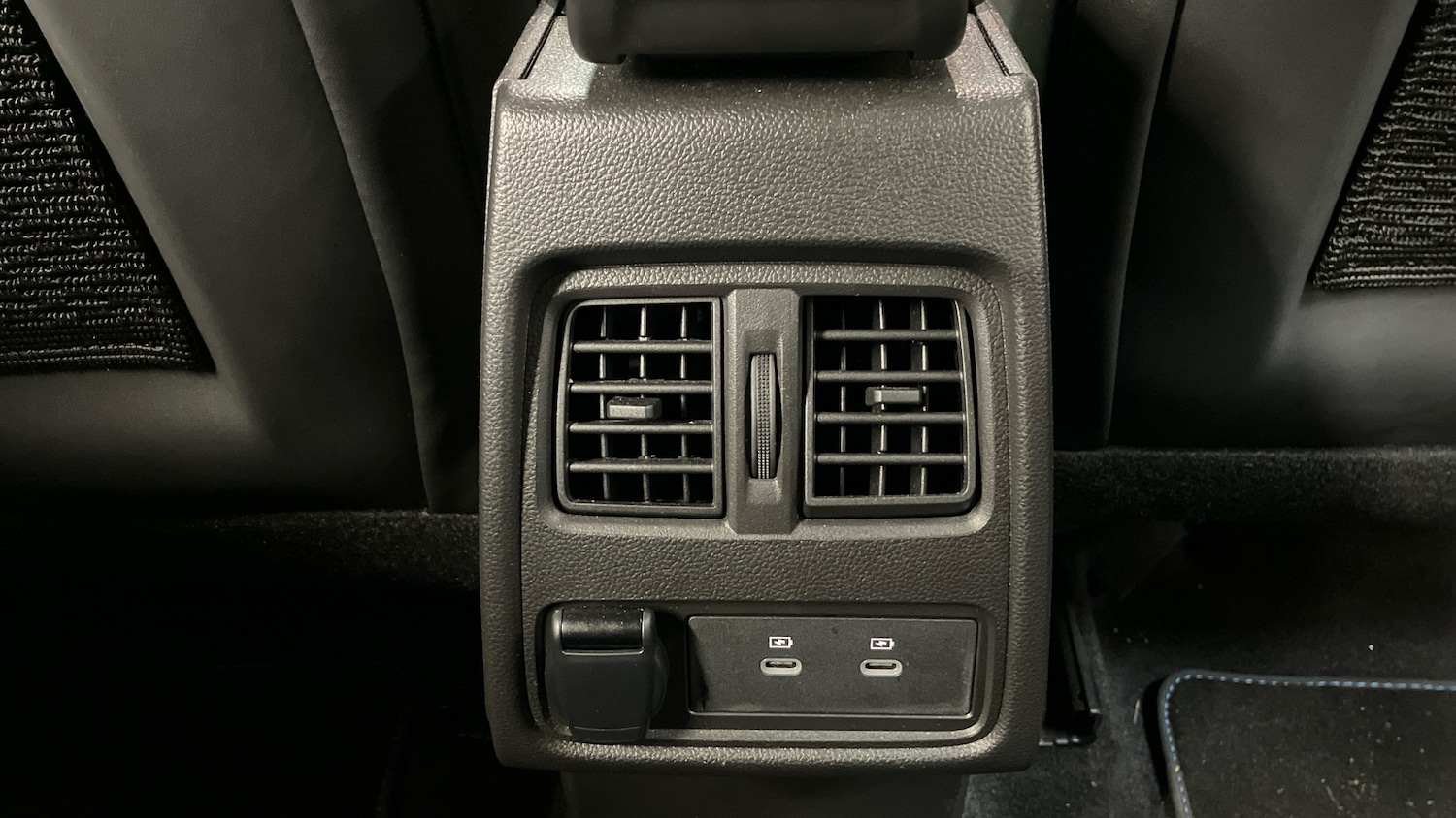 Used Renault Captur 2024 for sale - 76722703: Photo 40