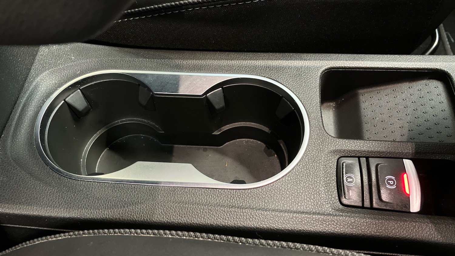 Used Renault Captur 2024 for sale - 76722703: Photo 60